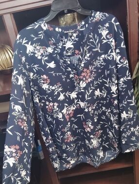 Hilary Radley Navy Floral Button-Front Blouse with White and Dusty Rose Accents
